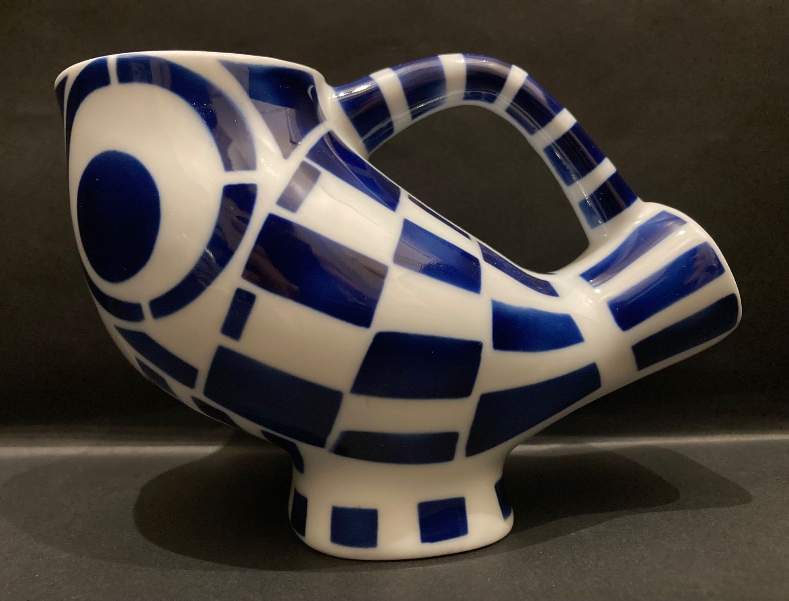 初期伊万里青磁笹文壷 – 古美術西川 初期伊万里～淡青磁草花文様尺越大皿