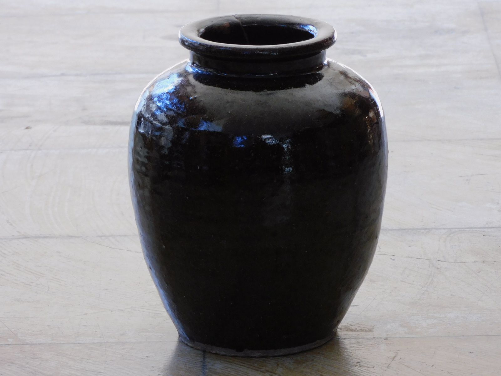 瀬戸 黒釉の茶壺 HK-a-04530 / 花器 フラワーベース 茶壷 甕 水甕 古