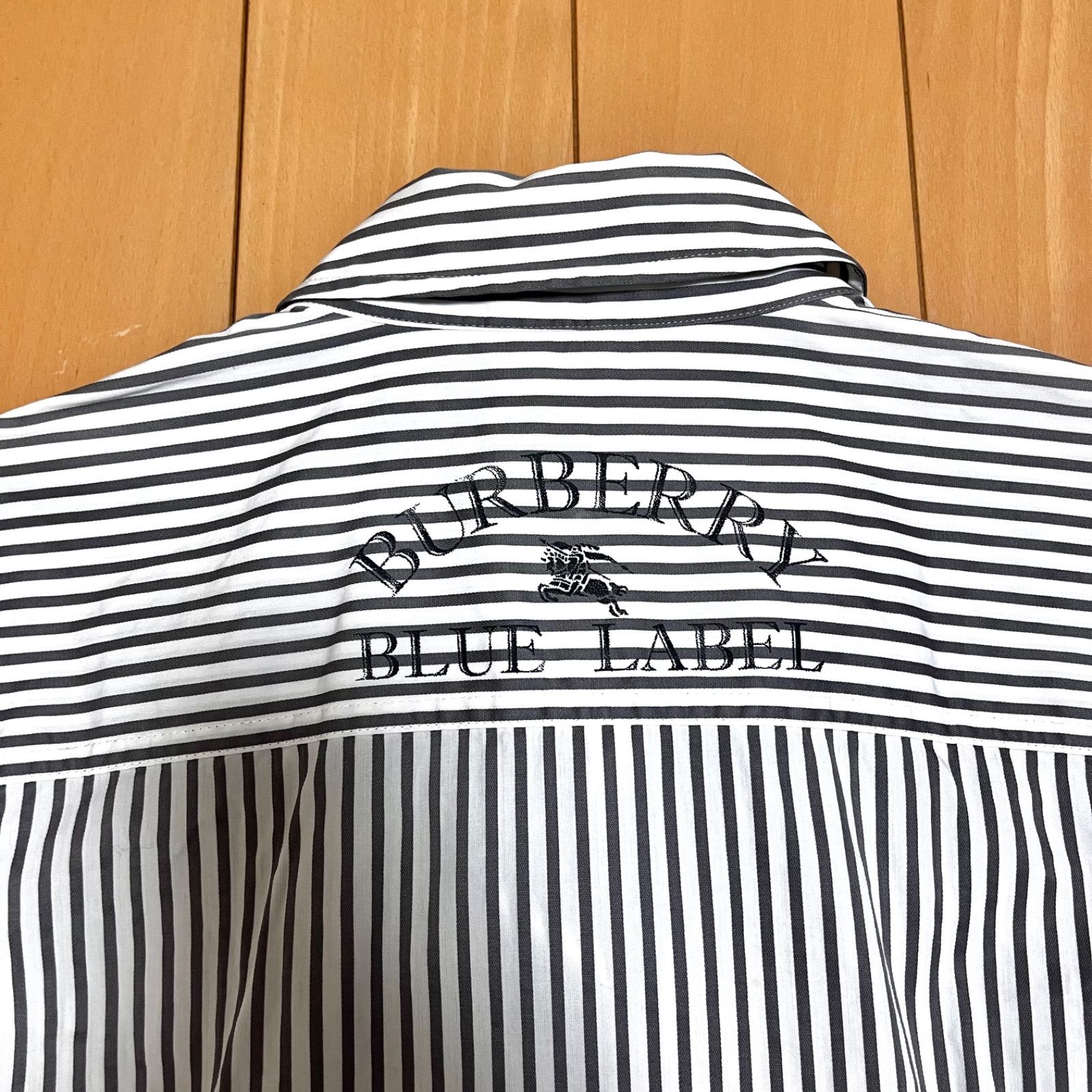シャツ