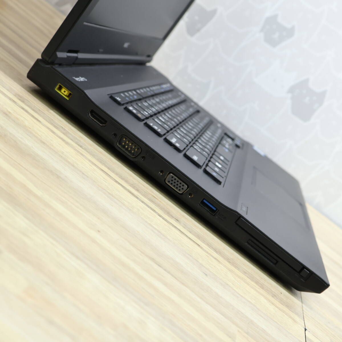 ☆美品 高性能6世代i3！SSD256GB メモリ8GB☆VK23LA-Y Core i3