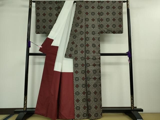 平和屋着物□希少 本場大島紬 龍郷絣 逸品 DZAA9606kh5 - メルカリ