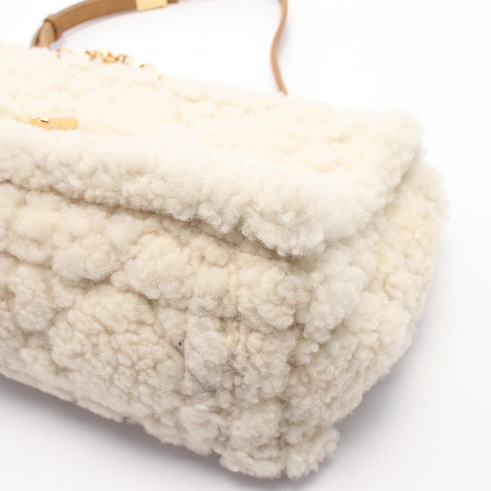 ディオール Dior ショルダーバッグ CARO カロ シープスキン
