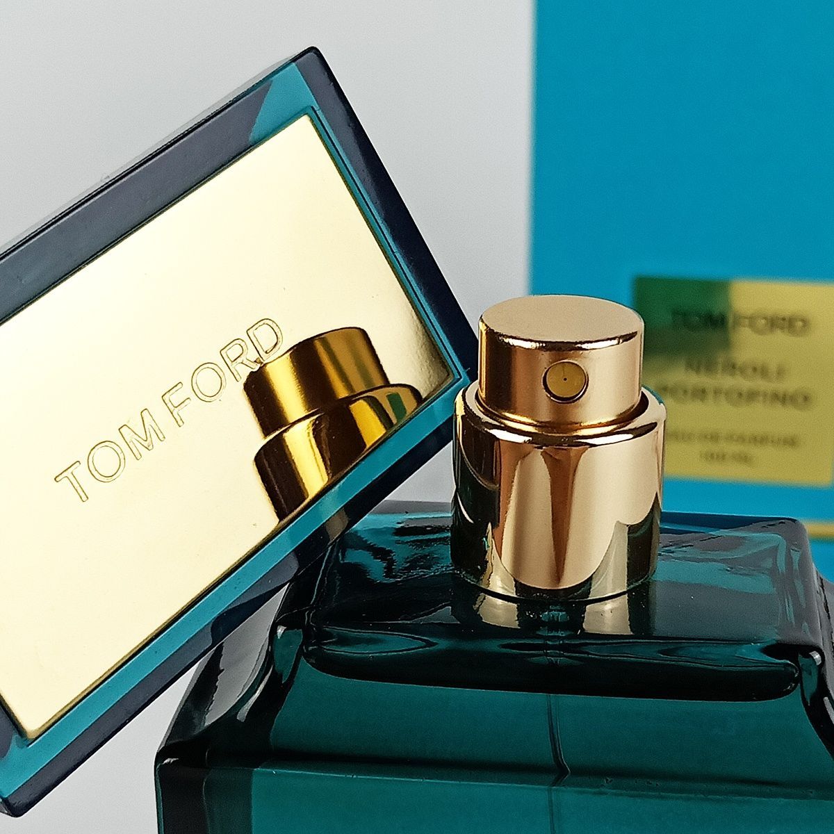 専用です☆新品未使用　トム・フォード　キャンドル　ネロリポルトフィーノ Amazon | TOM FORD(トムフォード) Neroli Portofino キャンドル