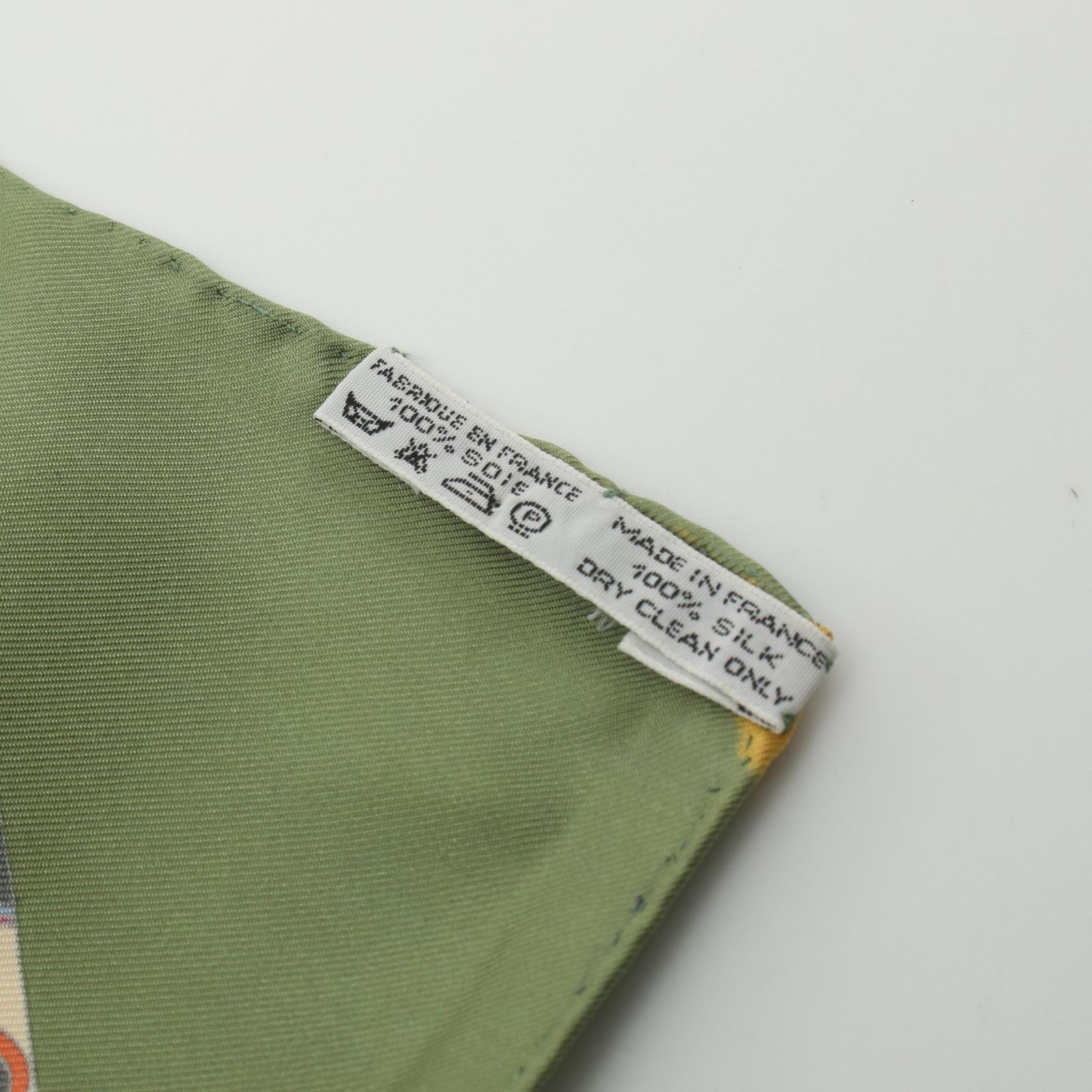 エルメス カレ90 A LA GLOIRE DE GVILLAVME スカーフ - メルカリ