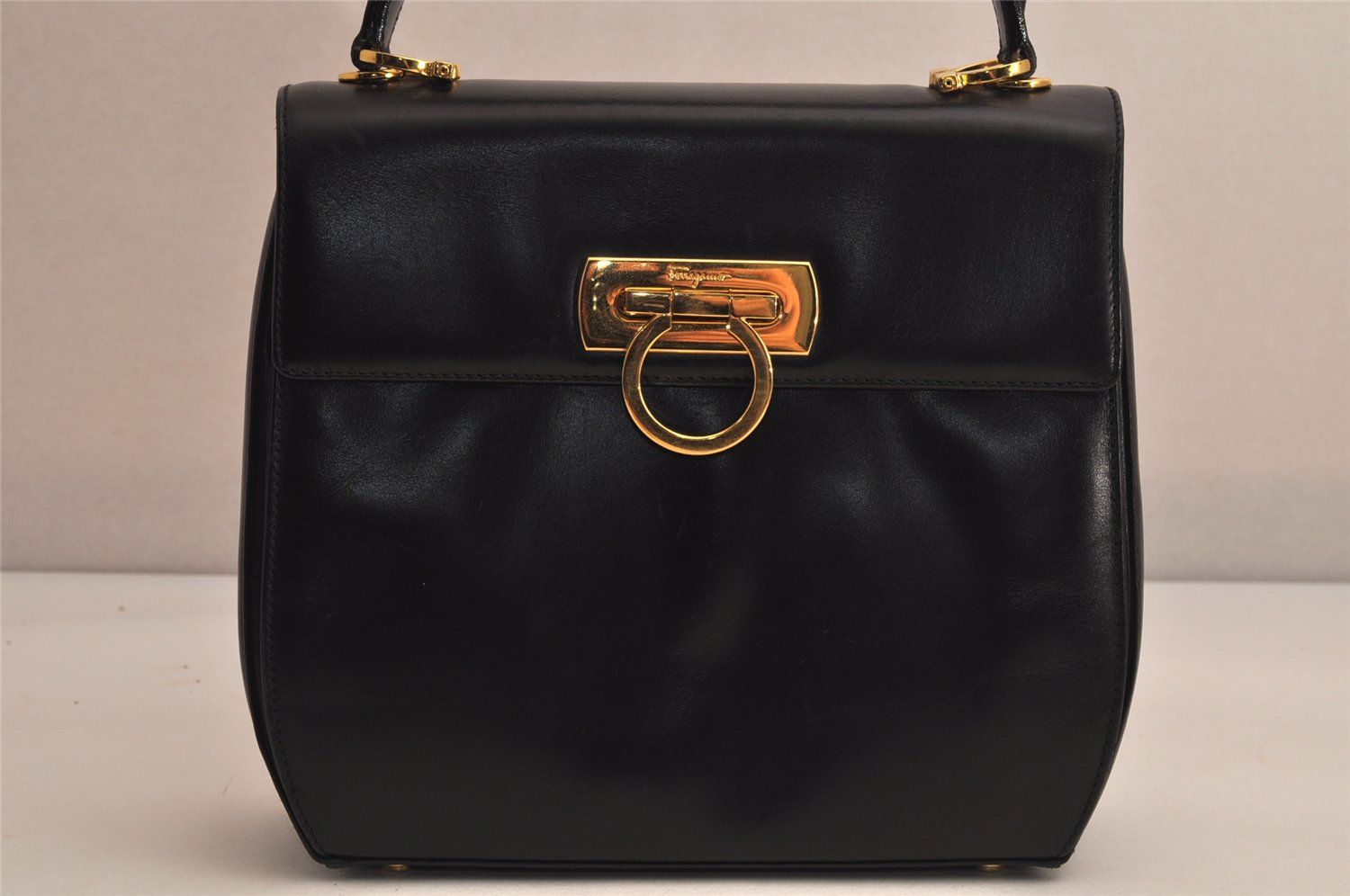 Salvatore Ferragamo フェラガモ ガンチーニ レザー 2Way