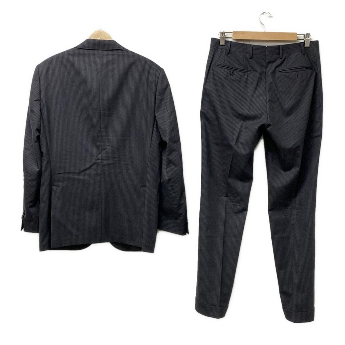 コルネリアーニ　茶系ストライプ 52 スーツ　美品 ウールシルクリネン ストライプスーツ – LARDINI Online Store