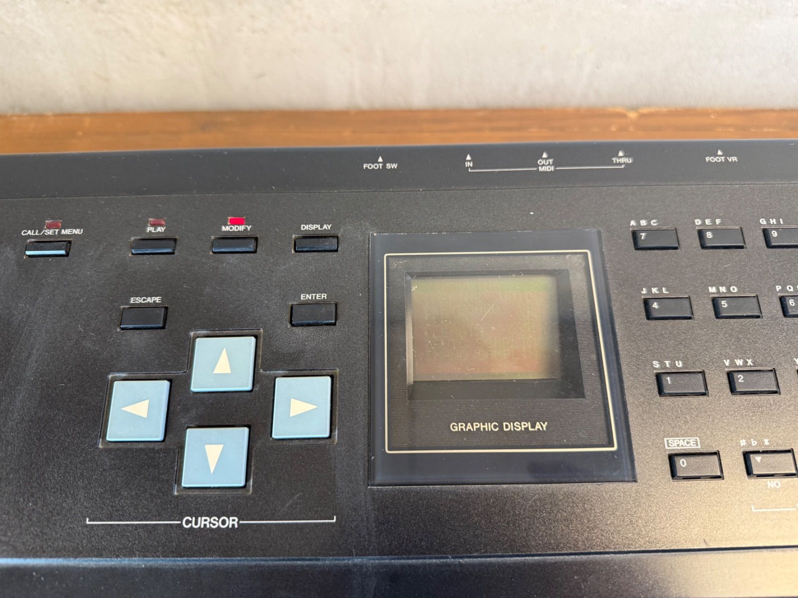 KORG コルグ TRINITY plus シンセサイザー 61鍵 鍵盤楽器 現状品