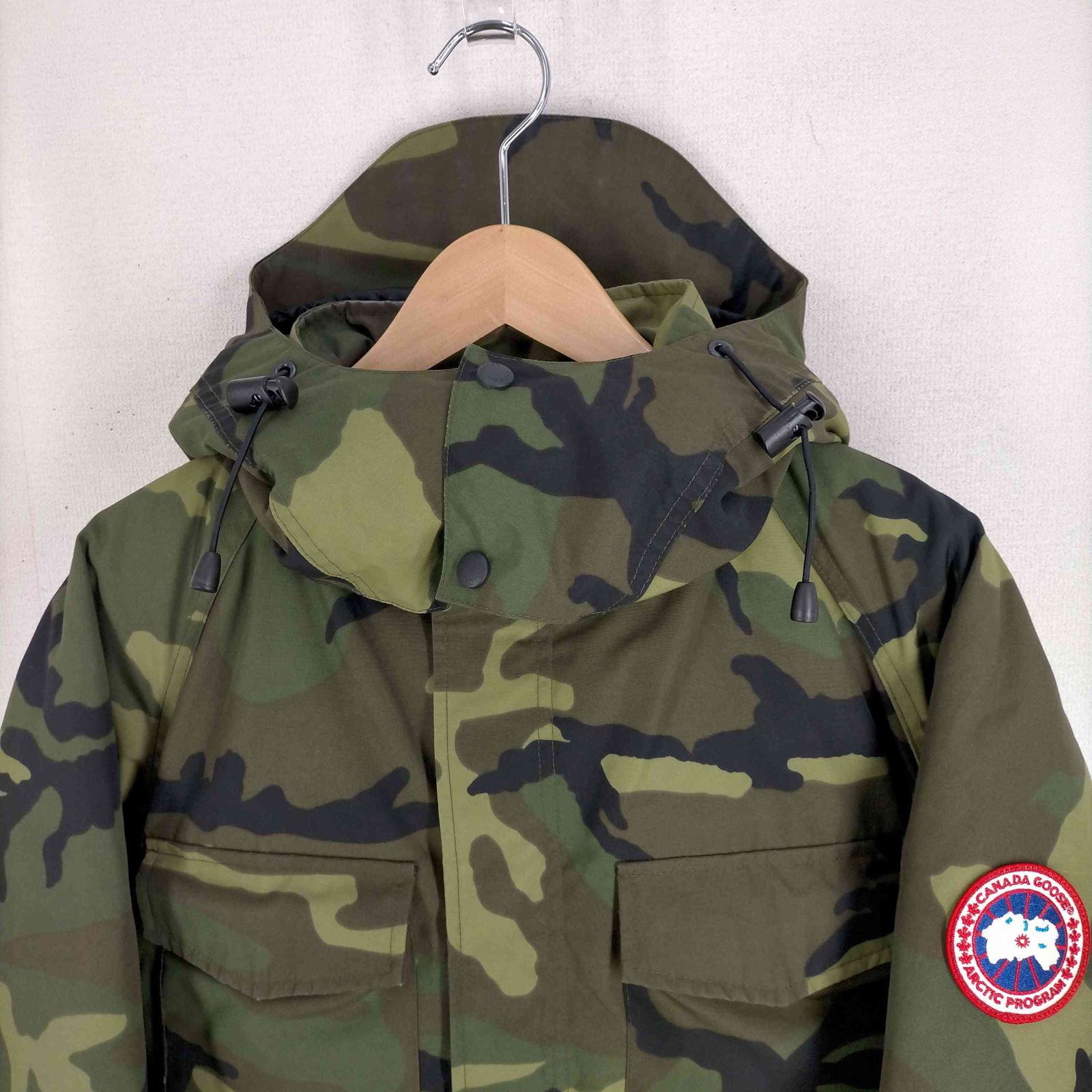  　カナダグース　カムループス迷彩 CANADA GOOSE カナダグース KAMLOOPS カムループス 迷彩 ダウン