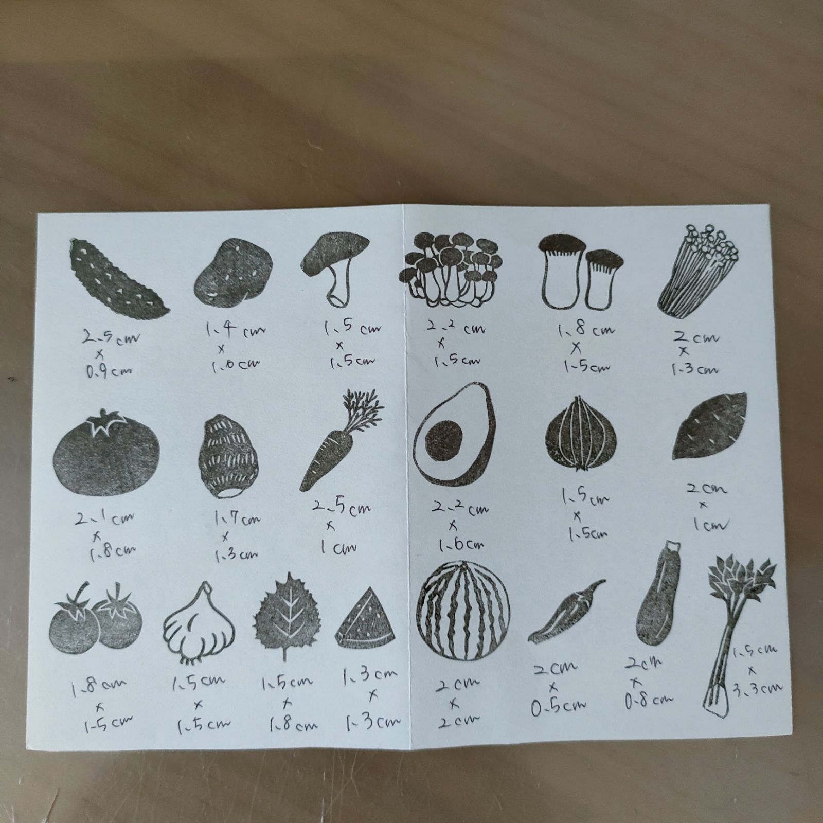 コロコロかわいい選べる野菜はんこ　消しゴムはんこ　はんこ コロコロ可愛い 選べるお野菜はんこ 消しゴムはんこ はんこ