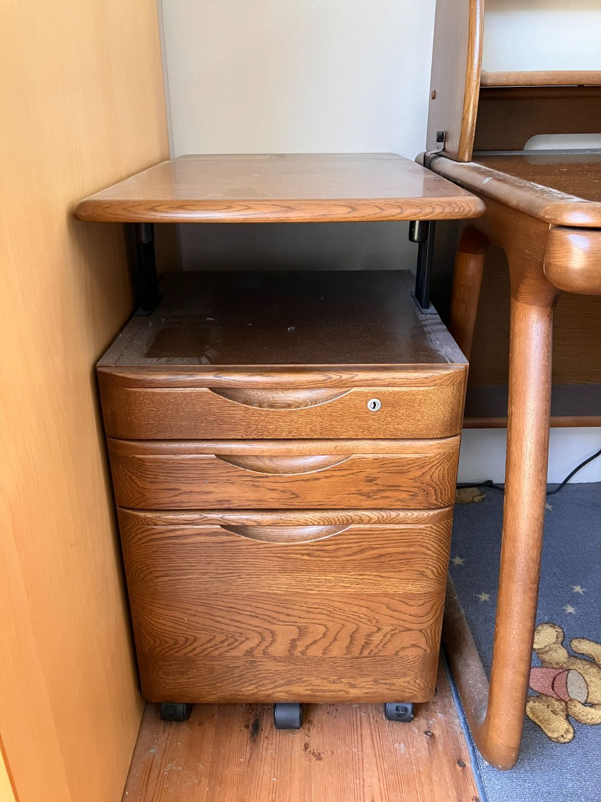 上田市 10 15まで カリモク学習机 クロガネチェア サイドワゴンセット MARWIL-DEMENAGEMENTS_CH