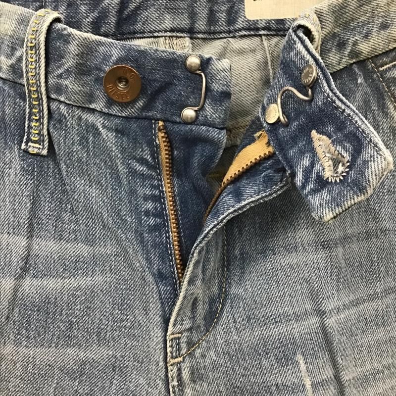 DIESEL ディーゼル パンツ デニム、ジーンズ FLAIRLEGG 0888Z