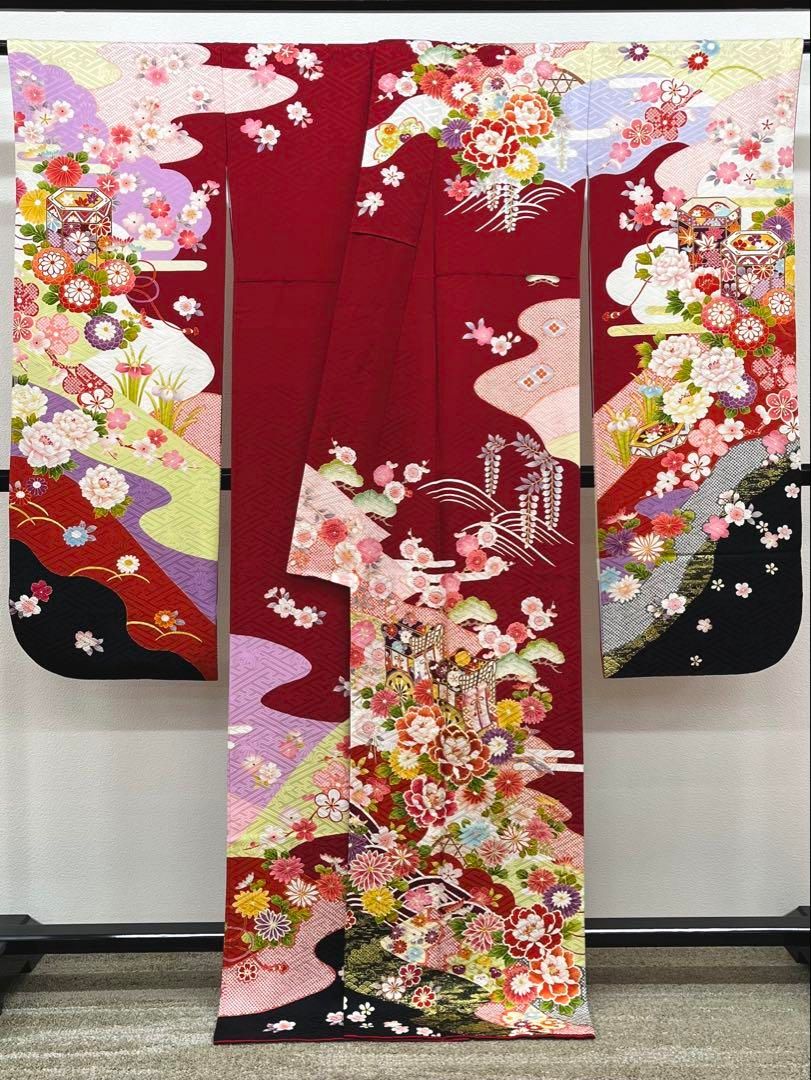 振袖 刺繍 金彩 雪輪 四季の花々 紋意匠 正絹 ガード加工済 S220 振袖 刺繍 金彩 雪輪 四季の花々 紋意匠 正絹 ガード加工済 S220 2025