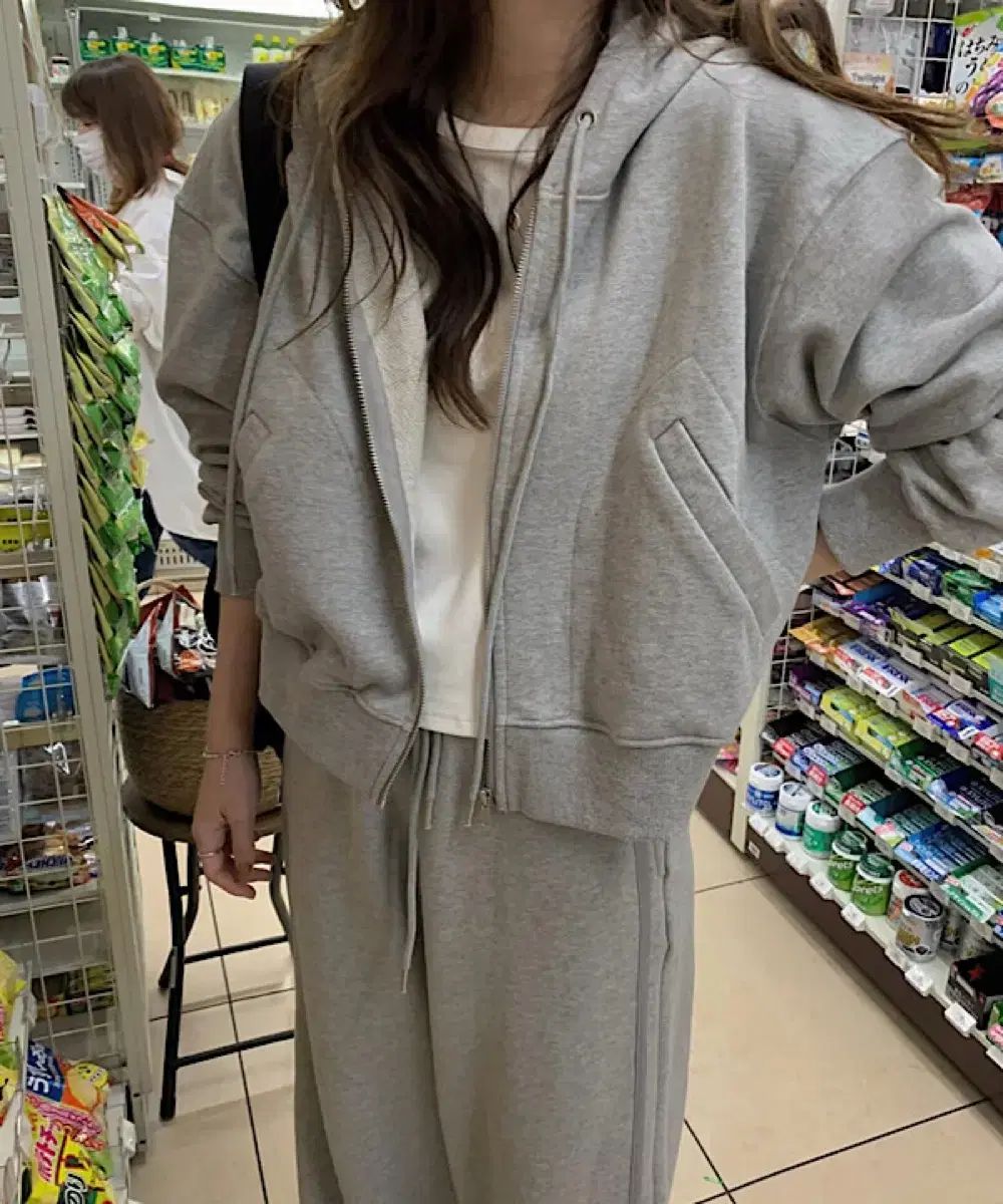 PrettyYoungThing スティッチ フードジップアップ pyt