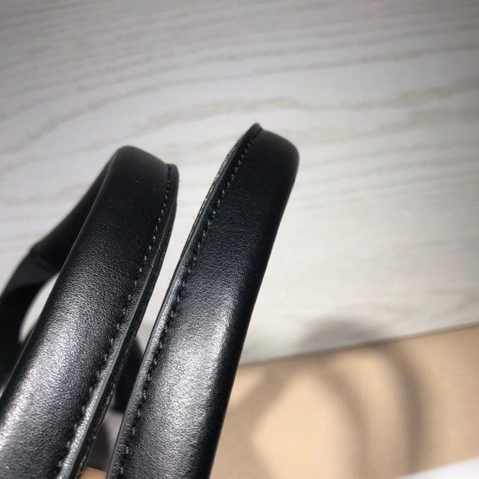 ショルダーバッグ