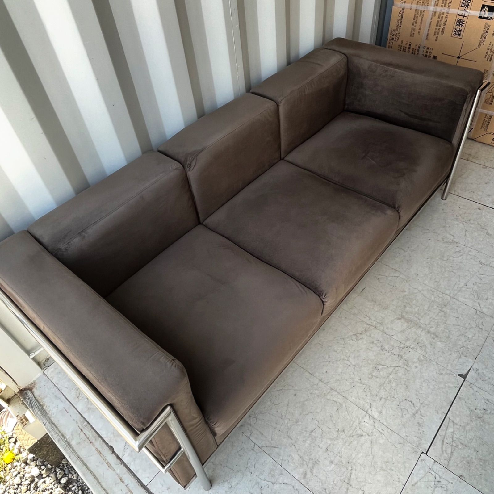 取付無料！ル・コルビジェ LC2 グランコンフォール リプロダクト グレーソファ 取付無料！ル・コルビジェ LC2 グランコンフォール リプロダクト