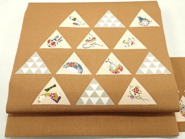 平和屋着物●九寸名古屋帯 鱗器物文 琥珀色 鬼しぼ縮緬 正絹 DAAY0147ob