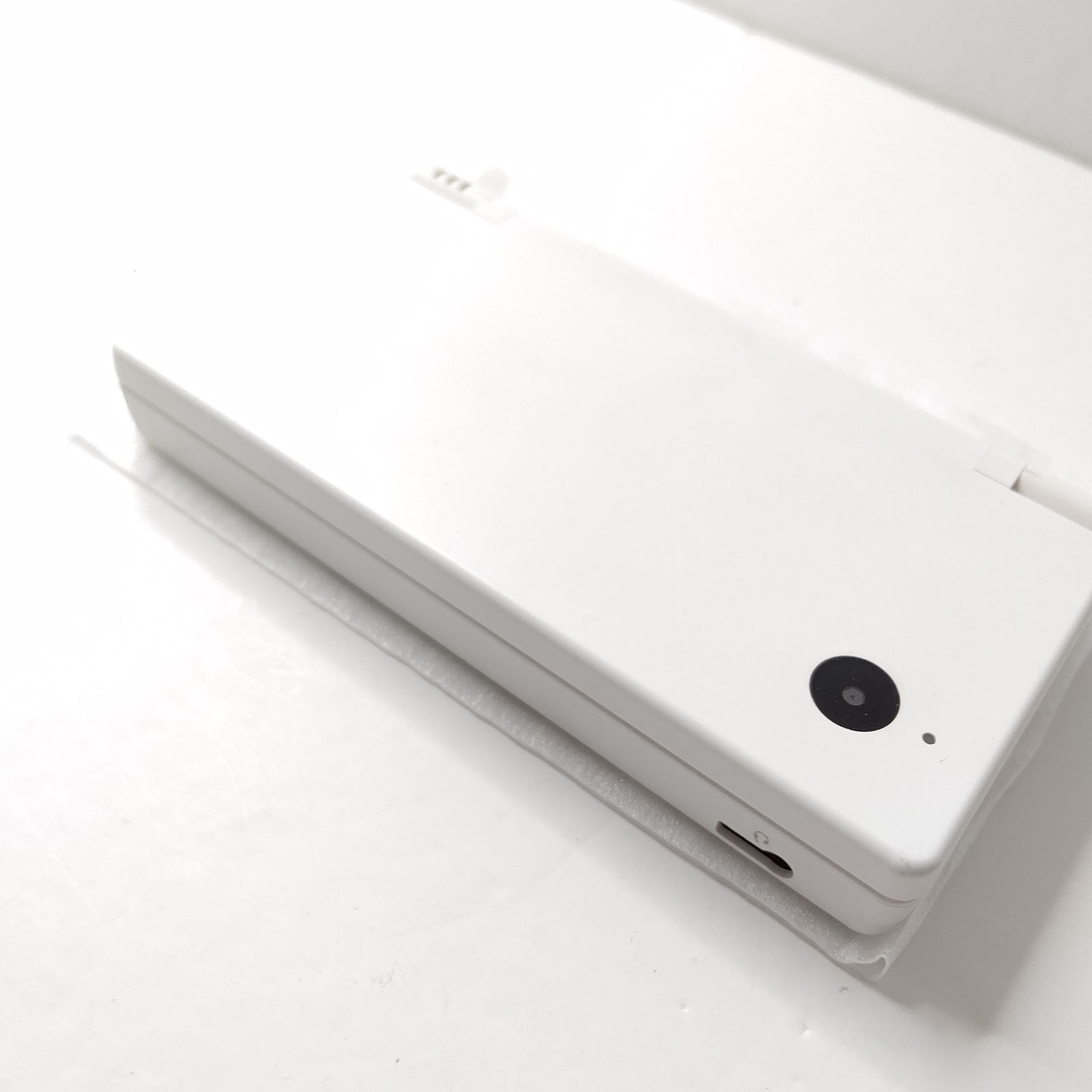 訳あってお買い得！30～80％OFF ホワイト ニンテンドーDSi Nintendo 美品 箱 ゲーム機 任天堂 DSi
