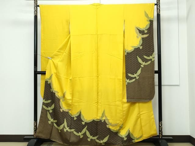 平和屋着物■極上　染色作家　斉藤三才　振袖　三才鳥　金彩　支子色地　逸品　CZAA2953s5 平和屋着物□極上 染色作家 斉藤三才 振袖 三才鳥 金彩 支子色地 逸品