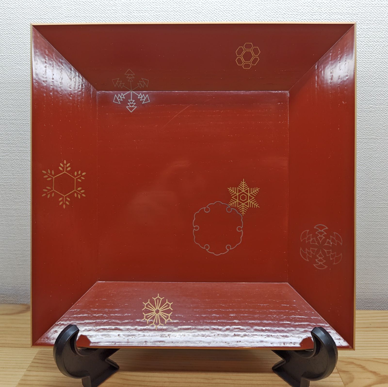 逢絢亭 茶道具 菓子器 竹張四方盆 雪花蒔絵 表千家流書付 黒田宗傳 共箱入り