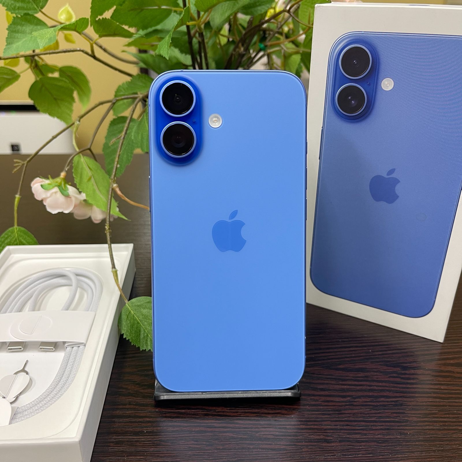iPhone16 128Gb ウルトラマリン SIMフリー 送料無料 - メルカリ