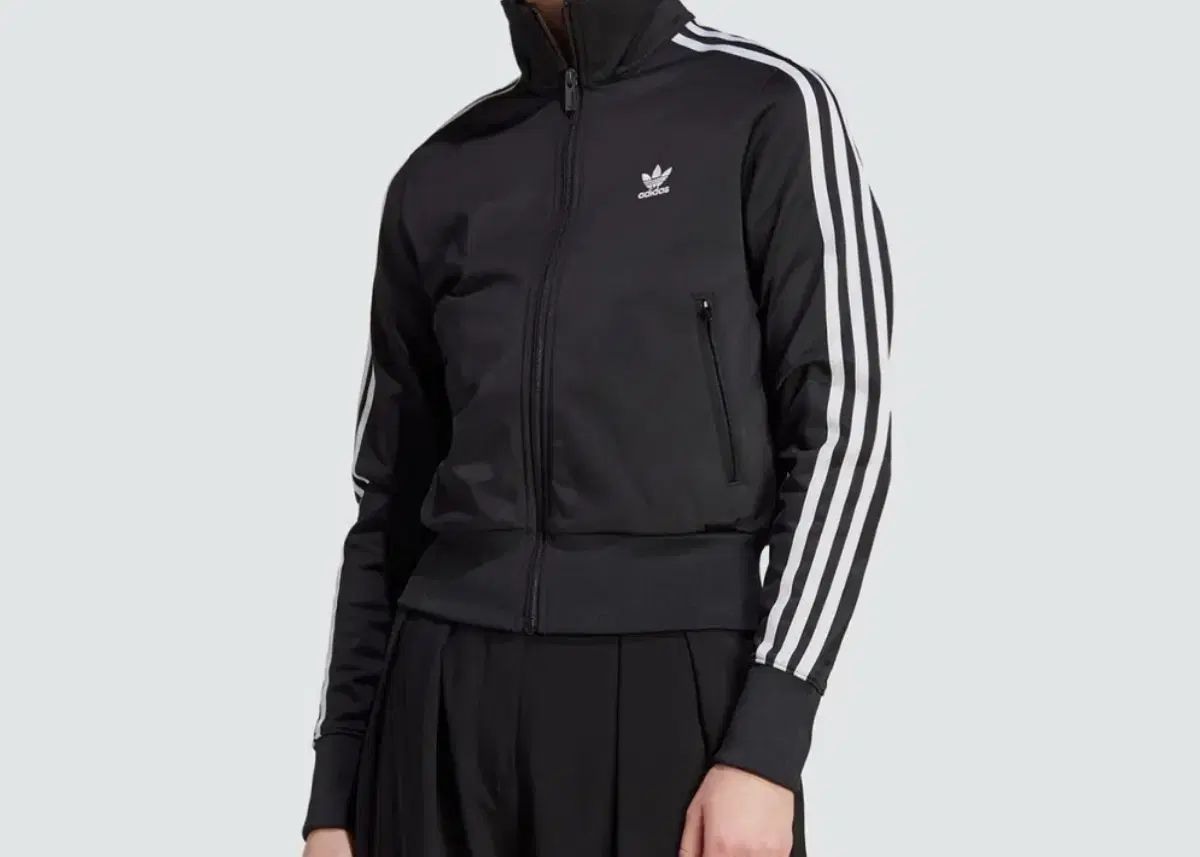 adidas アディダス クロップド ジャージ ファイヤーバード トラックトップス 黒 IL8764