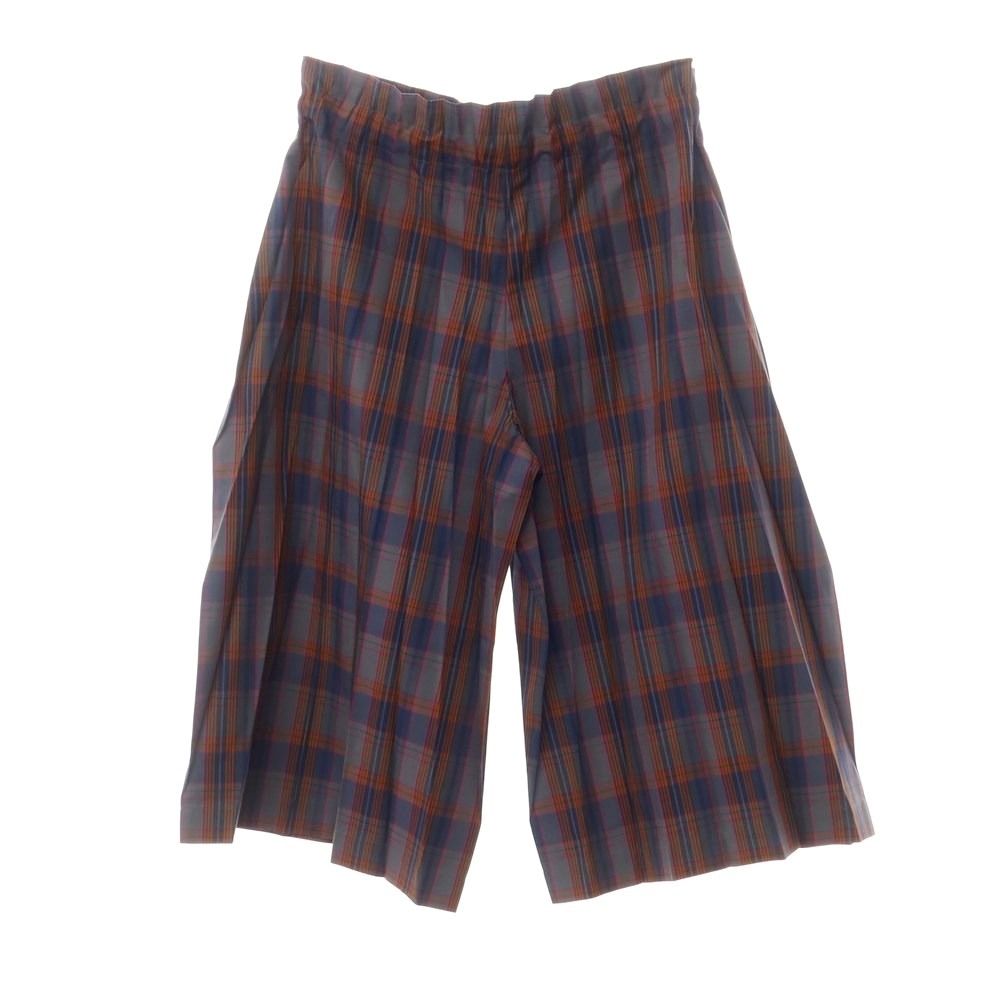 ミーイッセイミヤケ me ISSEY MIYAKE プリーツショートパンツ ミー