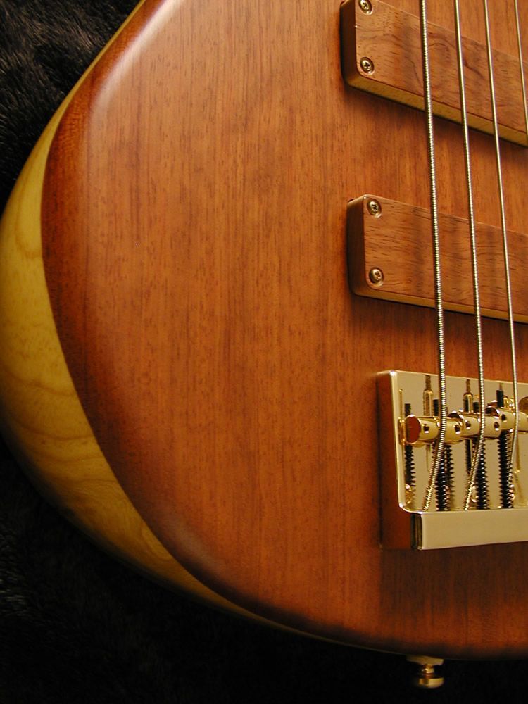 エレキベース　rosso veyron 美品☆ベース】VEYRON 5ST BU / Rosso デジマート on X