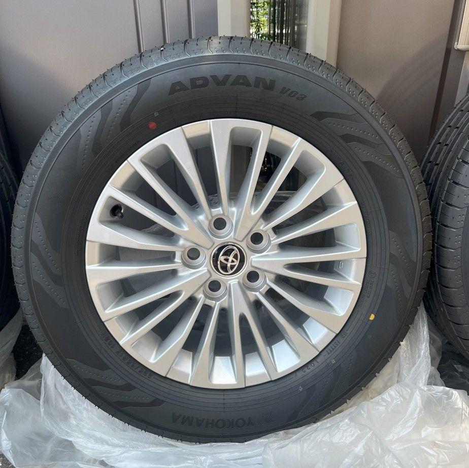 令和7年7月納車40系アルファード純正17インチ ホイール・タイヤ4本