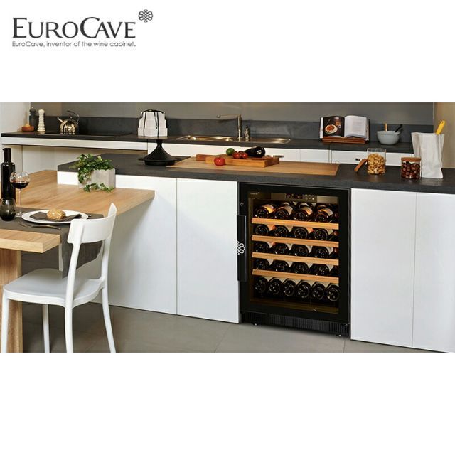 EUROCAVE 天板シミ