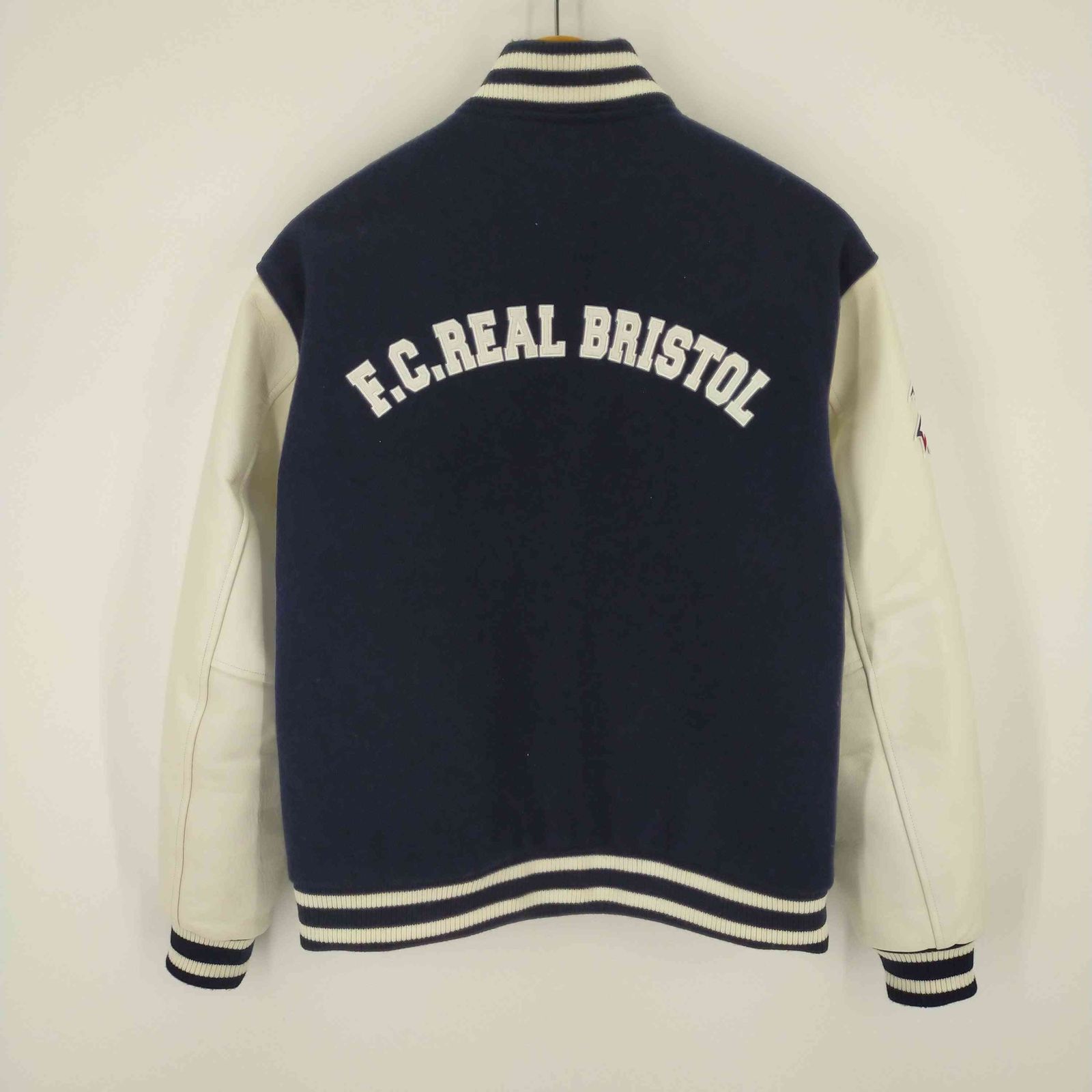 【極美品】エフシーレアルブリストル MLB TOUR アノラック刺繍 FCRB T-ポイント5倍】 楽天市場】fcrb アノラックの通販 ジャケット
