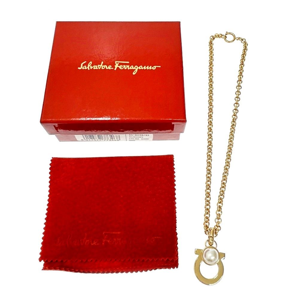 フェラガモ　ネックレス　箱あり 中古】【箱付き】 Salvatore Ferragamo サルヴァトーレ