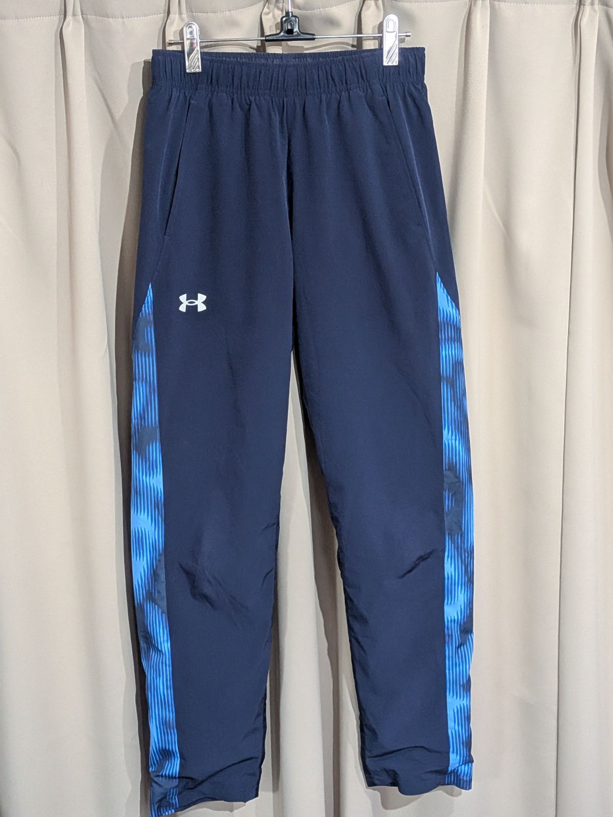 アンダーアーマー UNDER AUMOUR STORM ウィンドブレーカー ジャケット パンツ 上下 セットアップ M ネイビー WWW_SMP1DAWEKUDUS_SCH_ID