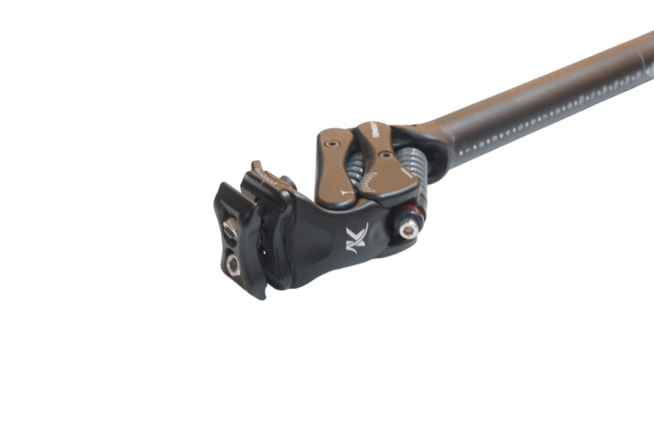 シートポスト バイチャリ浦和ベース