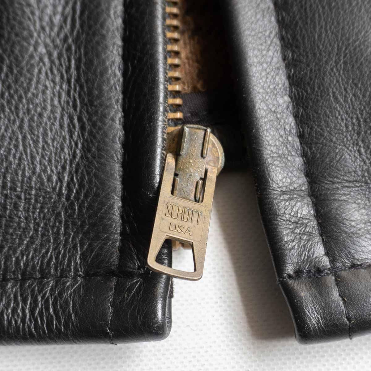 ショット681　40 レザージャケット　シングルライダースジャケット　商品タグ 美品】SCHOTT【681/シングルライダースジャケット】40 襟 レザー