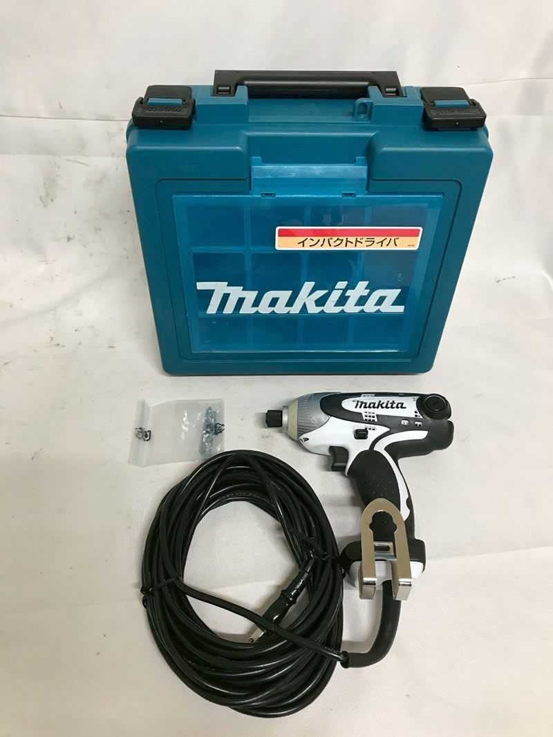 【北見市発】マキタ makita インパクトドライバ 6955 2013年製 白×黒 電動工具 DIY (D6367yayYM) 北見市発】マキタ makita インパクトドライバ 6955 2013年製 白×黒