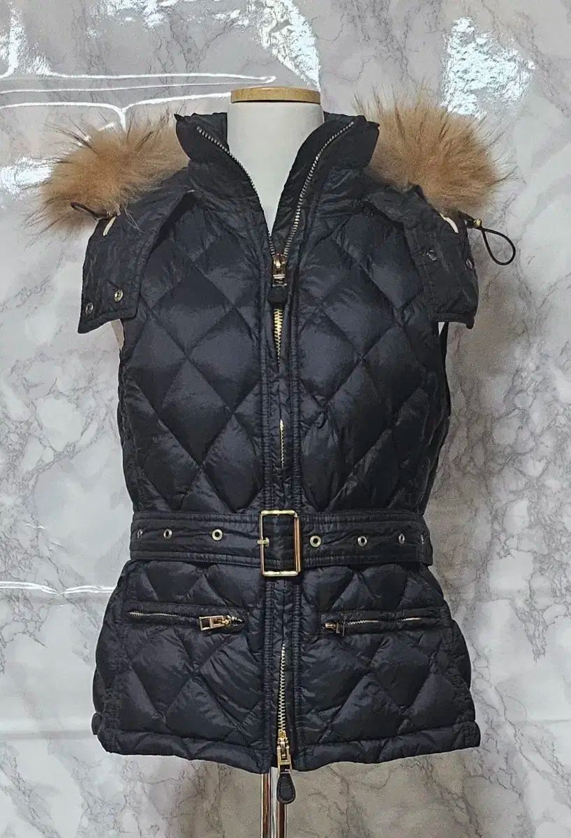 BURBERRY バーバリー ブリット フード ダウン ベスト S M