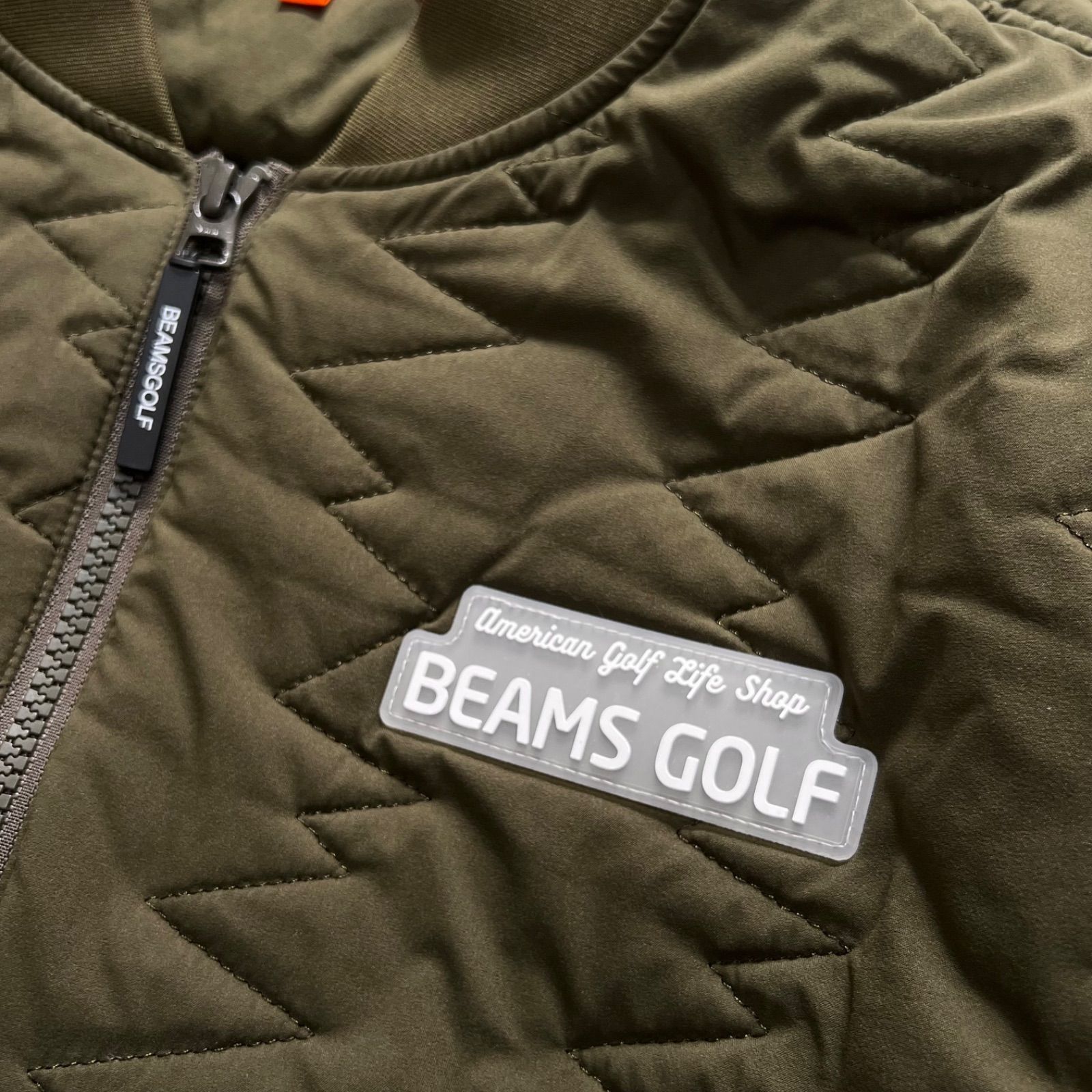 メンズ 美品 BEAMS GOLF 中綿 ブルゾン サイズM カーキ キルティング