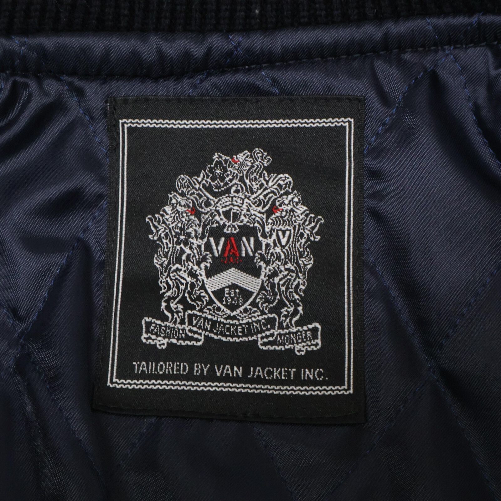 1新品 NIKEジャケット Mサイズ スタジャン MA-1 黒 ヴァー