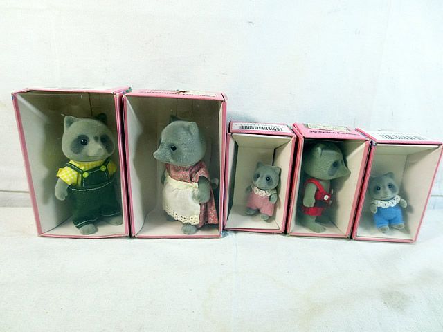 美品　エポック社 シルバニアファミリー アライグマ　お母さん　お父さん　赤ちゃん　男の子　セット
