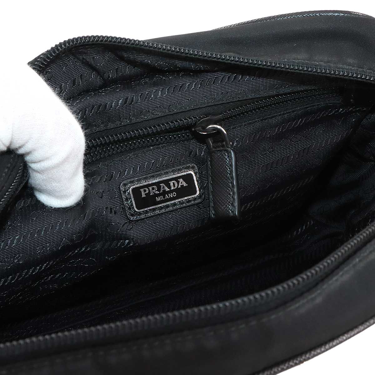 【未使用】プラダ　ポーチ　ブラック　MV28 ナイロン　サフィアーノレザー 新品同様 プラダ PRADA ポーチ ナイロン サフィアーノレザー