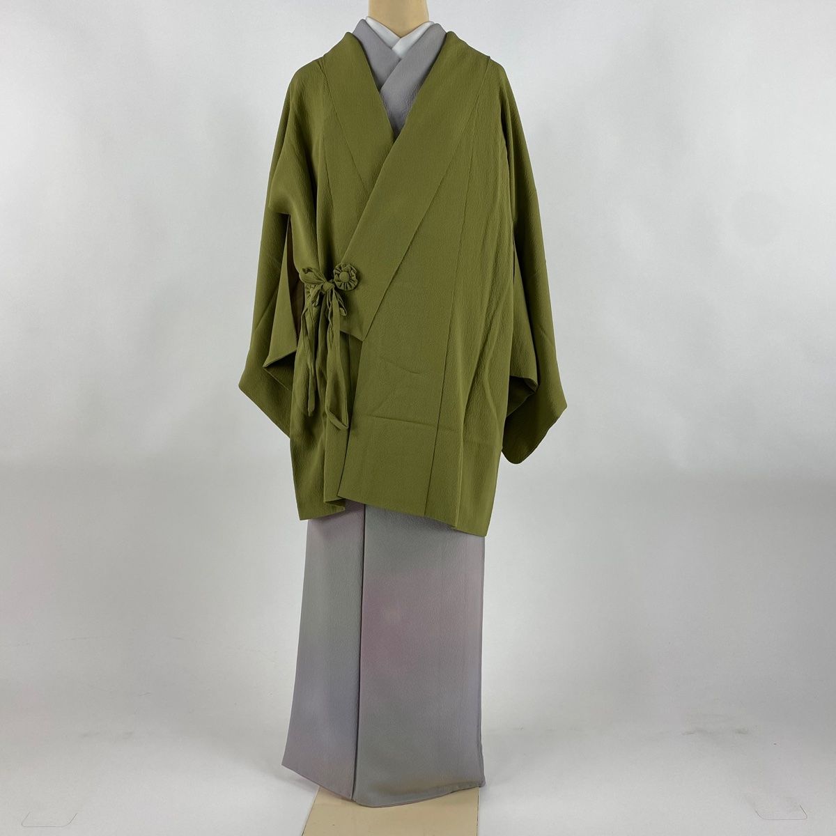 道中着 身丈84.5cm 裄丈63cm S 花井幸子 和装コート 着物衿 落款 縮緬 鶯色 正絹 秀品