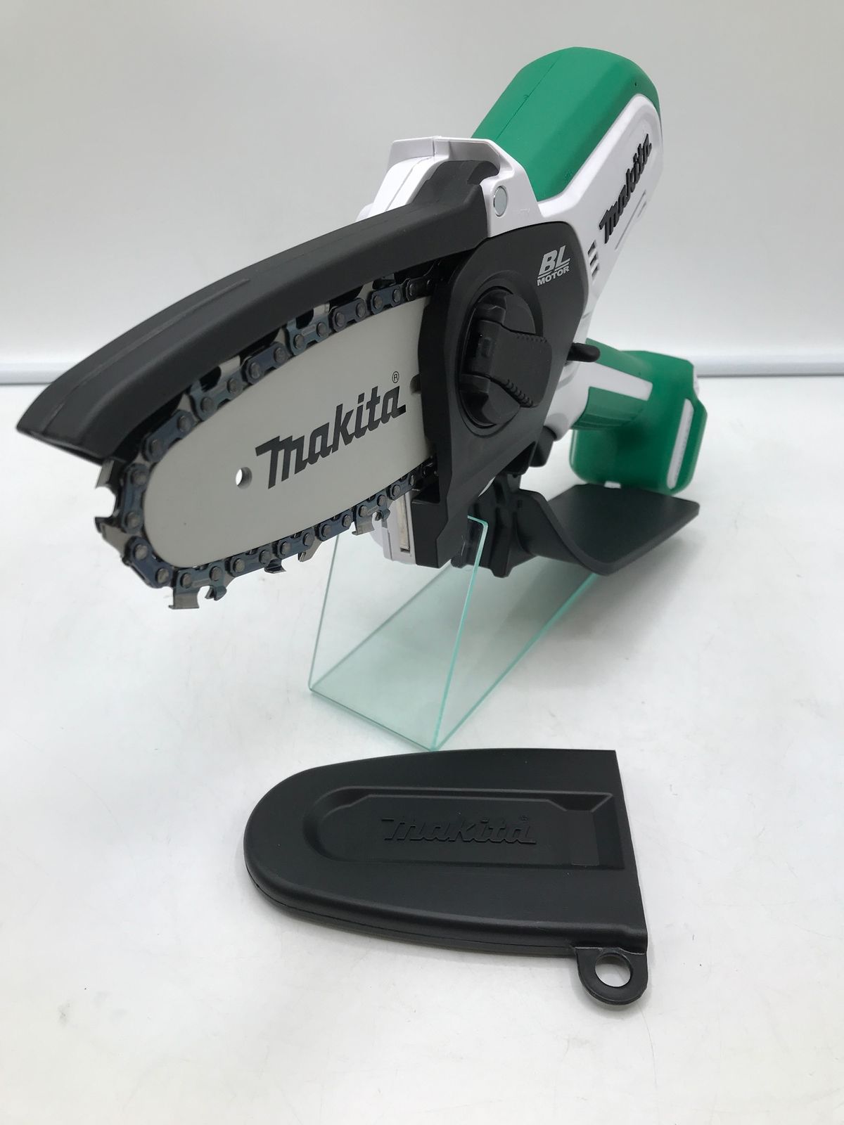 領収書発行可】 Makita/マキタ 10.8V 充電式ハンディソー 領収書発行可】 Makita/マキタ 10.8V 充電式ハンディソー