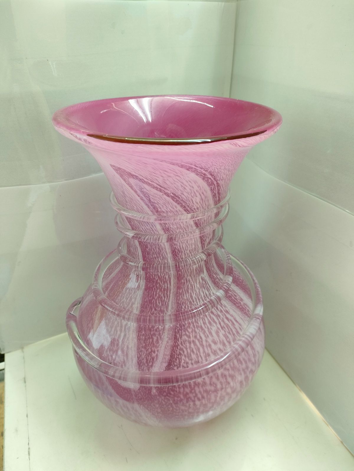 花瓶 フラワーベース ピンク 壺
