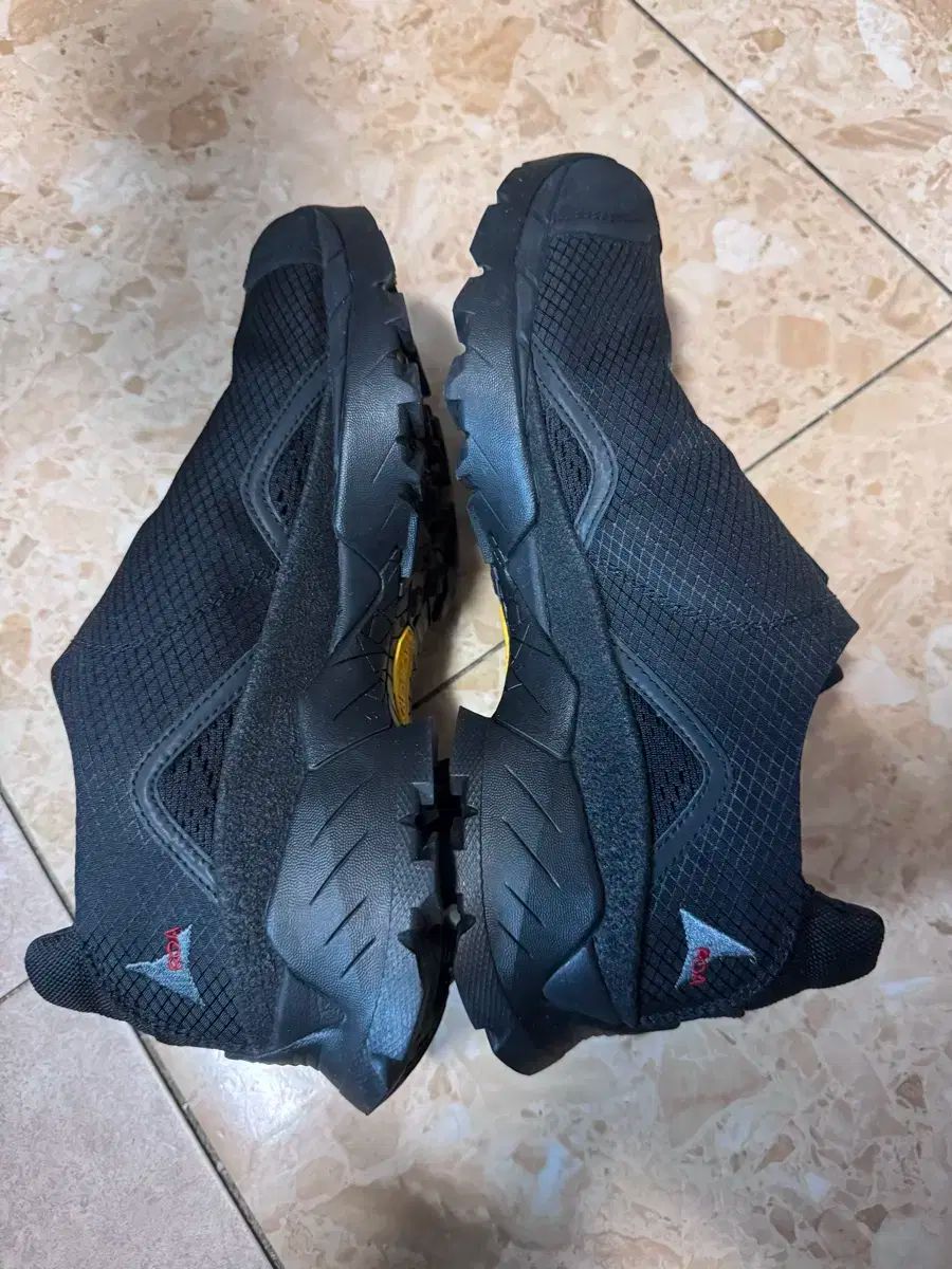 ROAハイキング ミナ迷ルブラック