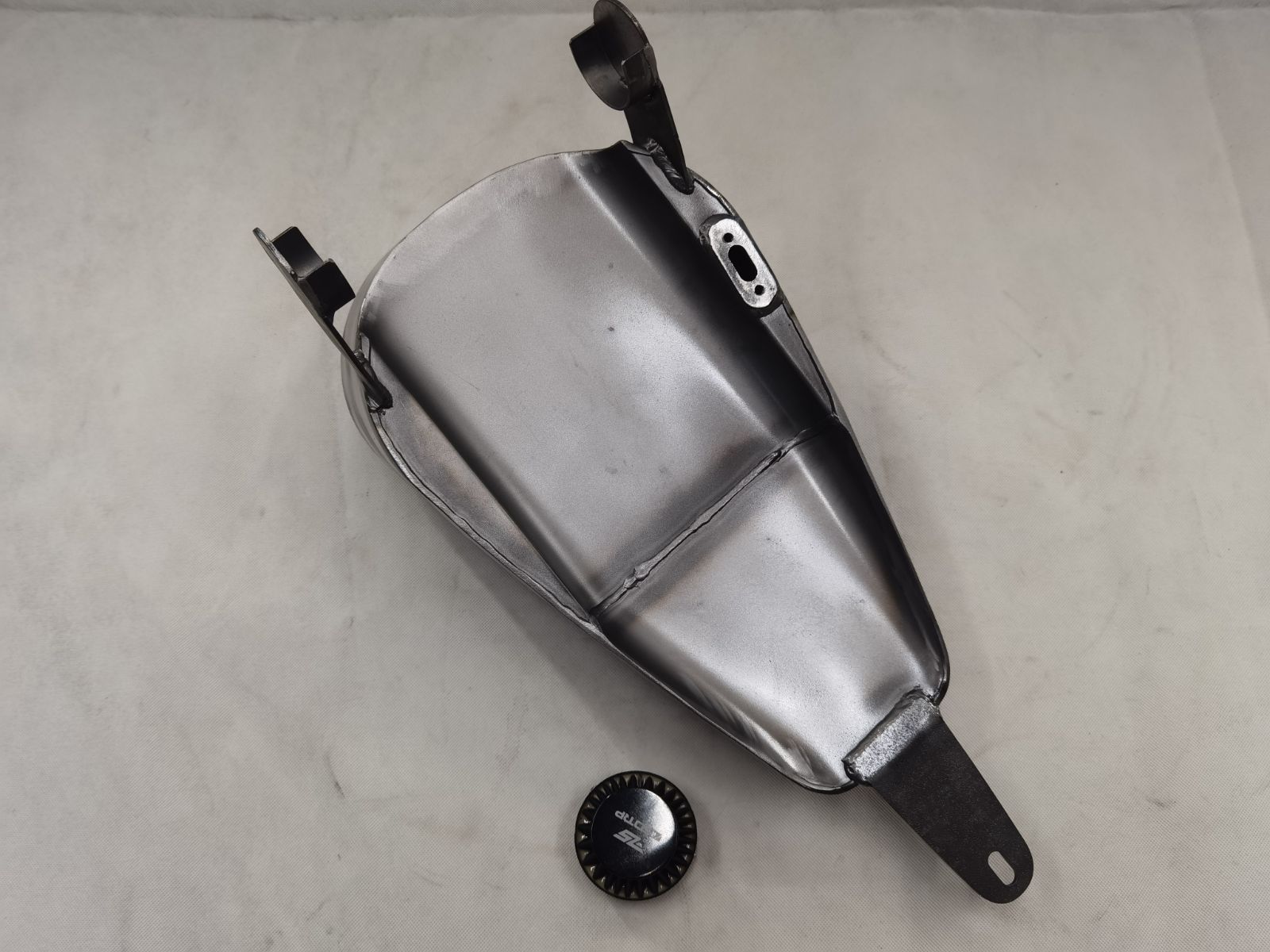 VT250Z タンク　CBR400F 仕様　タンク　VT250FE VT250Z タンク CBR400F 仕様 タンク VT250FE - メルカリ