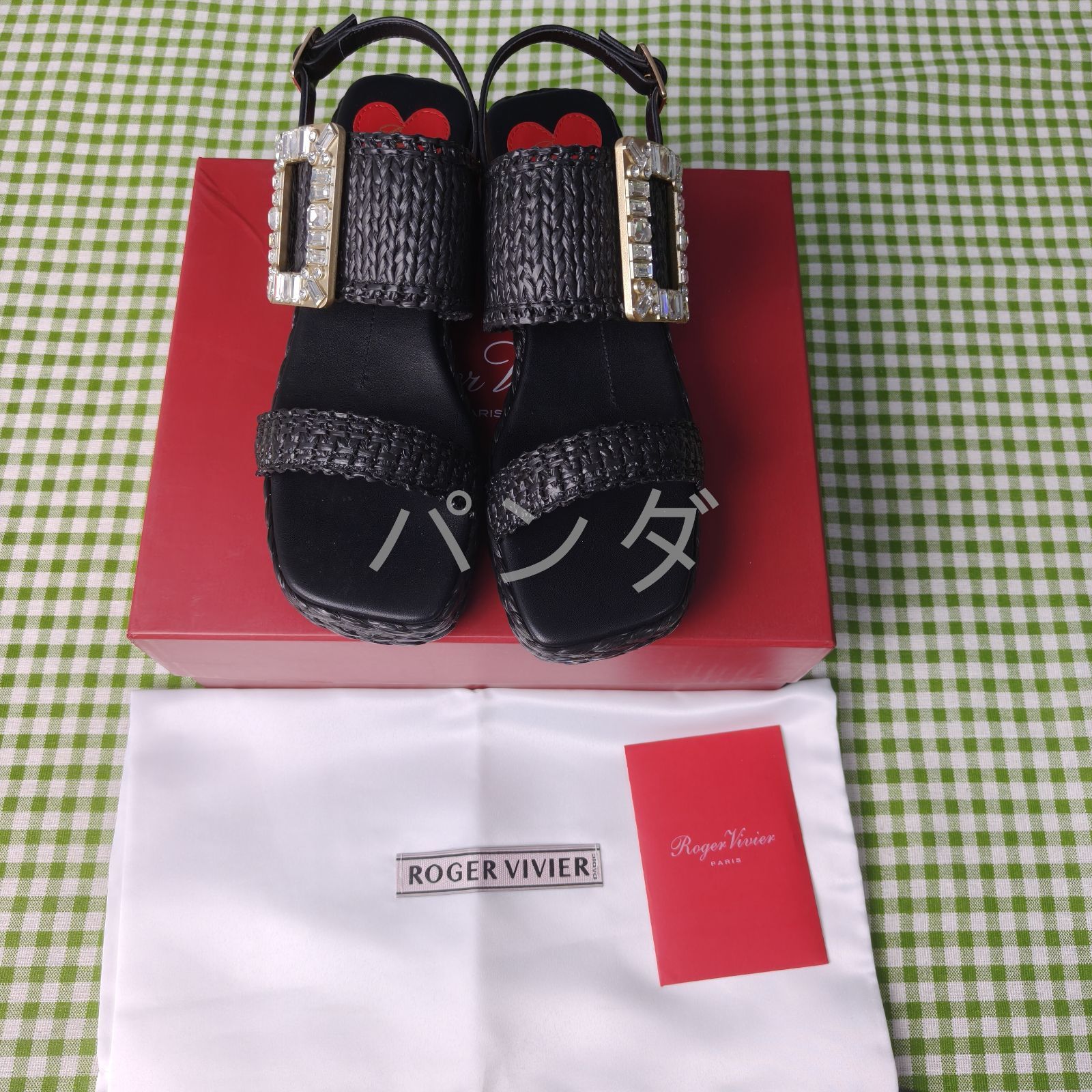 美品】Roger Vivier ロジェヴィヴィエ ブラック ビジュー付き