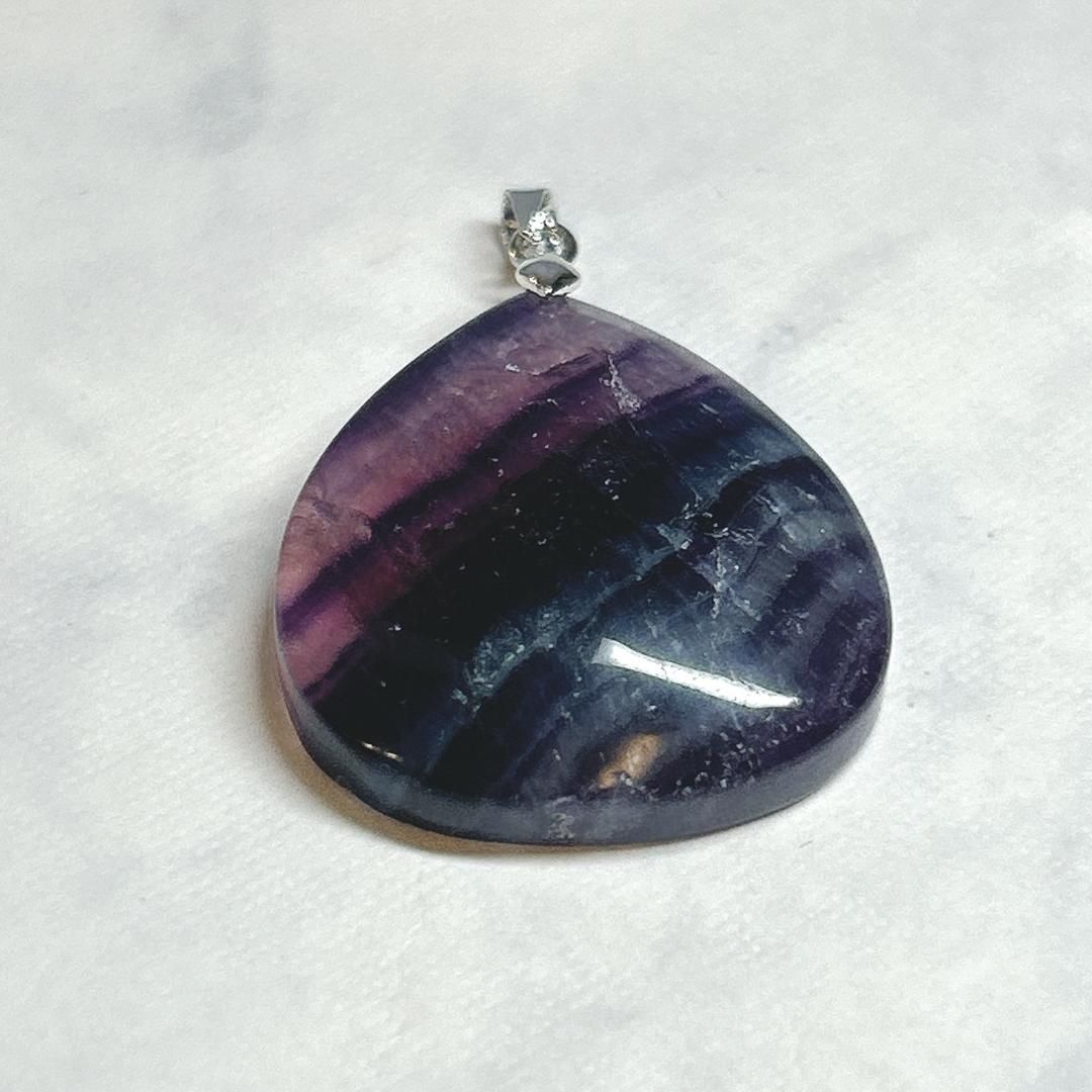 E11509】レインボーフローライト＊ペンダント＊蛍石＊グラデーション