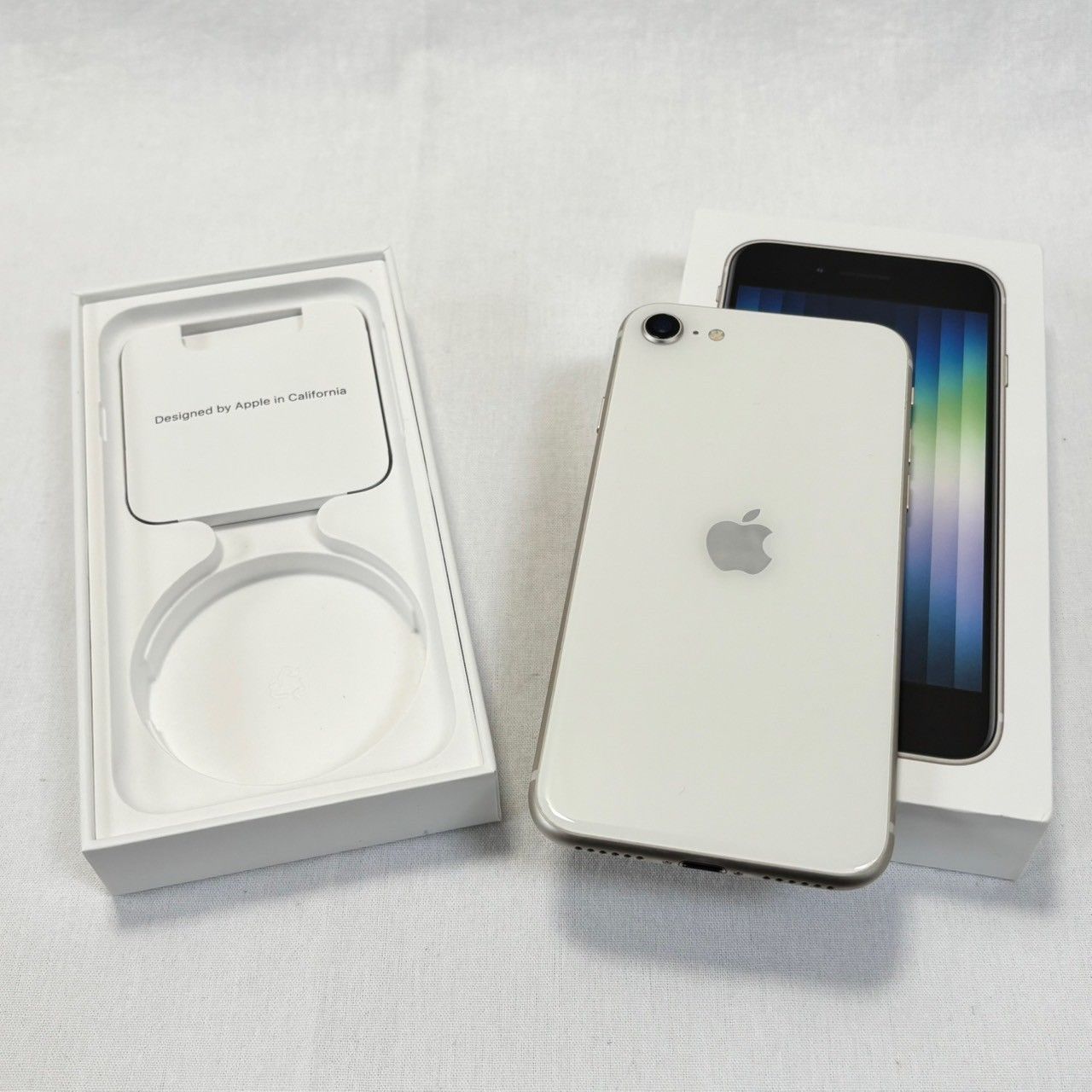 ✨美品✨】iPhone/SE/第3世代/64GB/ホワイト/SIMフリー/MMYD3J/A