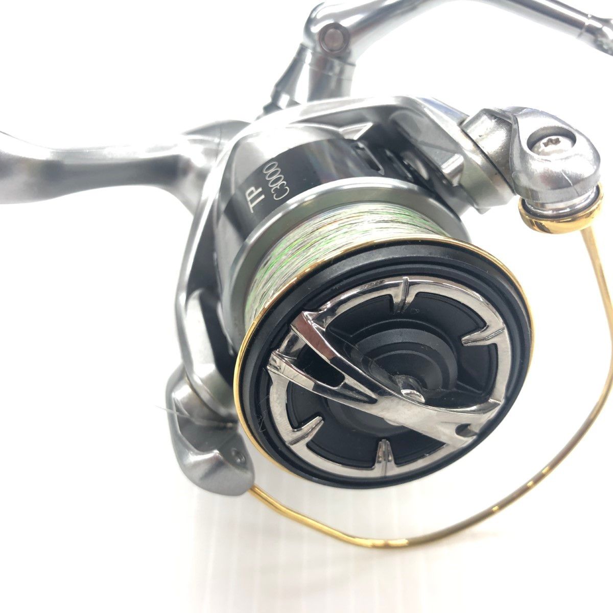 SHIMANO - σσ【中古】SHIMANO シマノ スピニングリール 20ツインパワー 3000MHG キズ有 程度B 04143 やや傷や汚れあり SHIMANO シマノ 20ツインパワー 3000MHG ハンドル付き