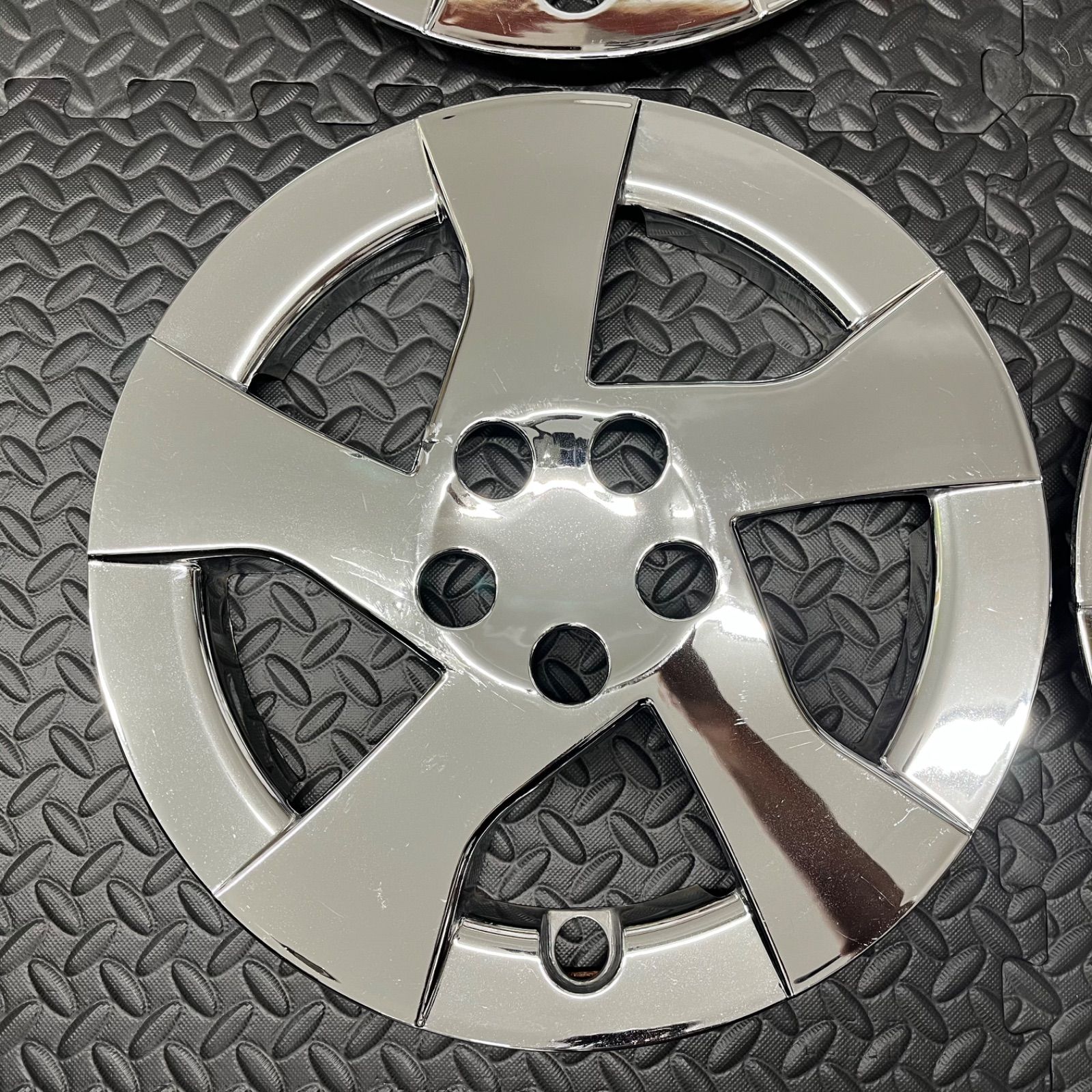 希少 トヨタ プリウス 30系前期 US仕様 メッキホイールキャップ 4枚 